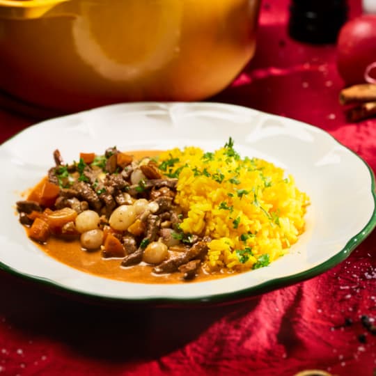 Lövbiffgryta med glögg och saffransris