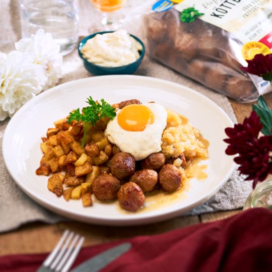 Köttbullar Rydberg med senapsgrädde