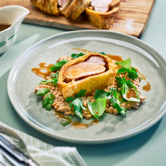 Fläskytterfilé Wellington med soltorkad tomatcrème