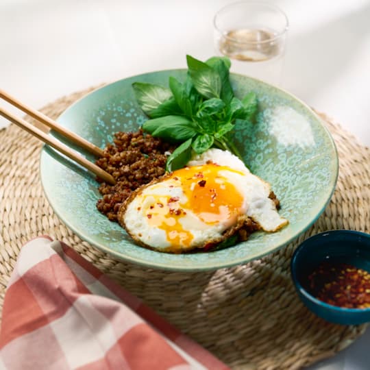 Pad kra pao wok på fläskfärs