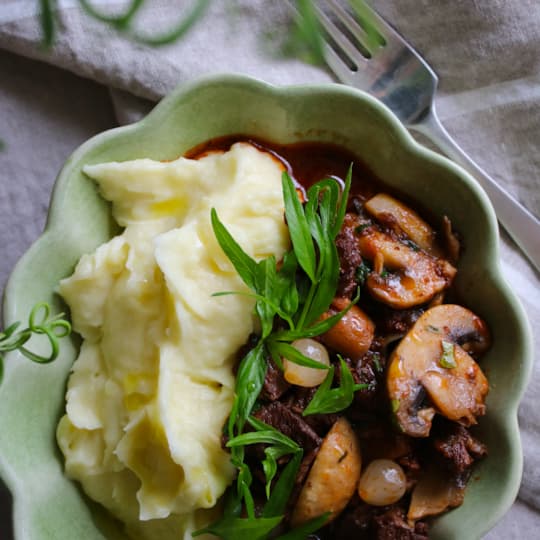 Burgundisk köttgryta med potatismos