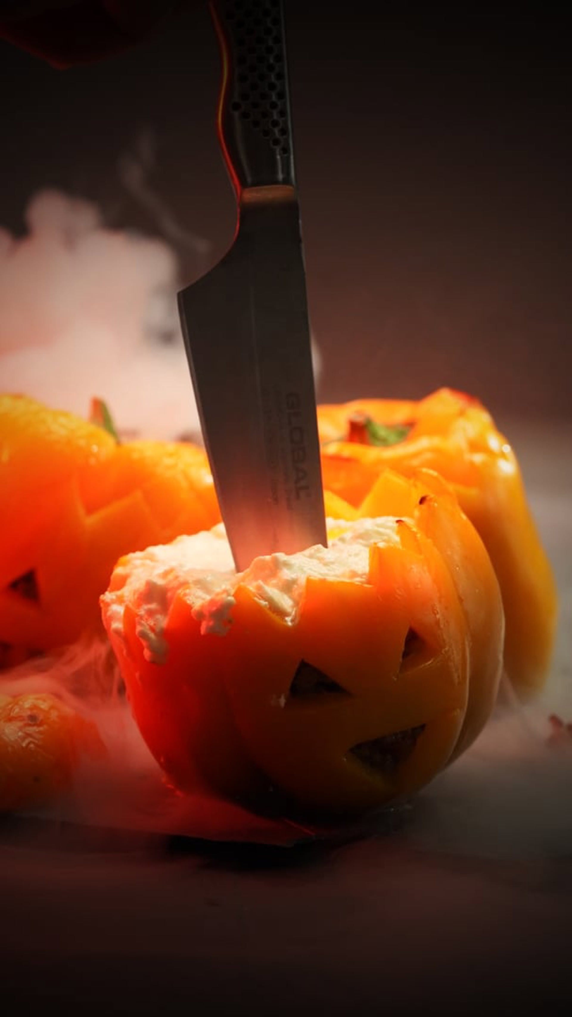 Halloweenpaprikor med köttfärs & fetaostkräm