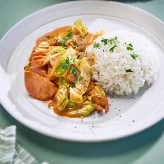 Korvstroganoff med sommarkål