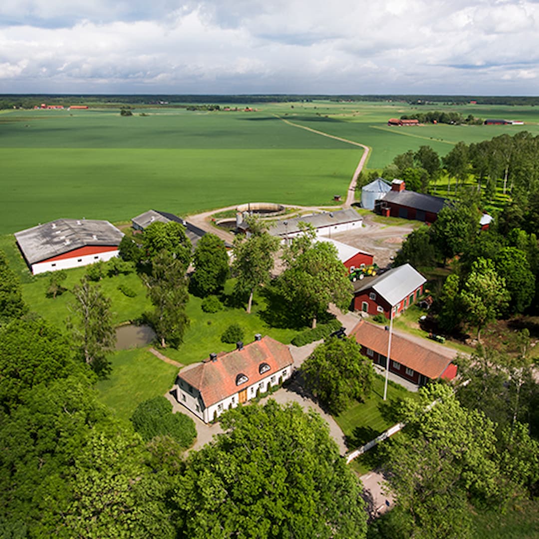 sundby gard puff