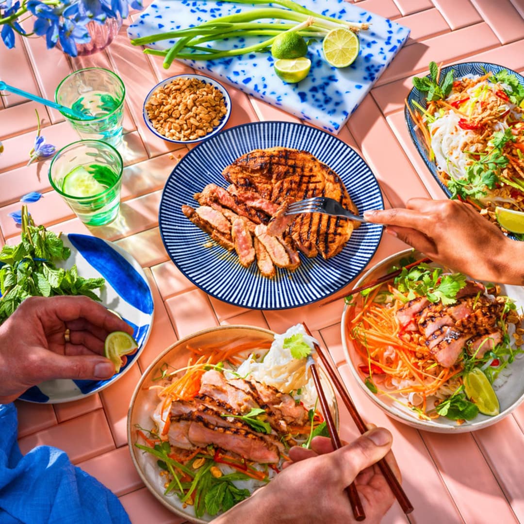 grillad flintastek med asiatisk nudelsallad