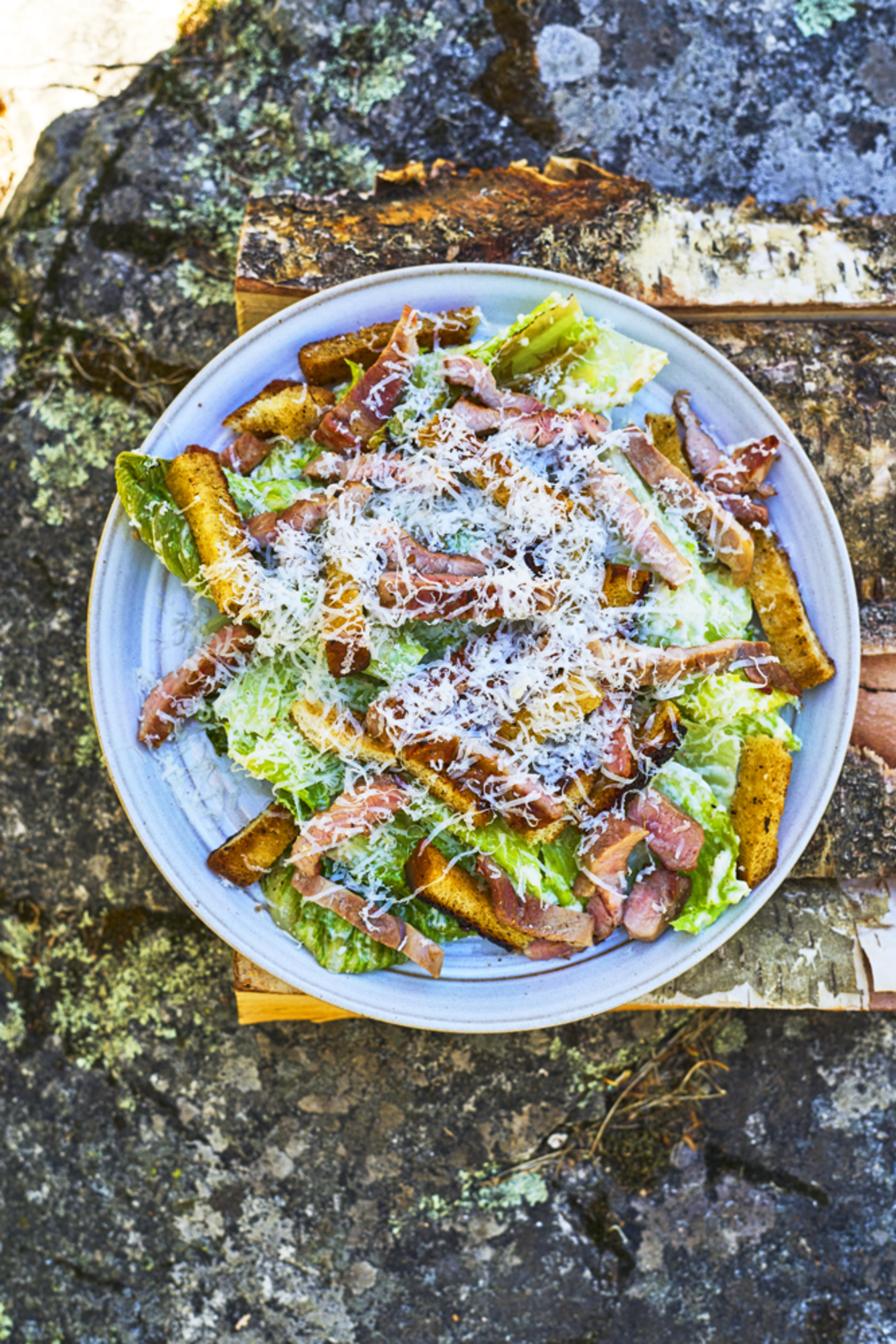 Caesarsallad med grillad picnicbog