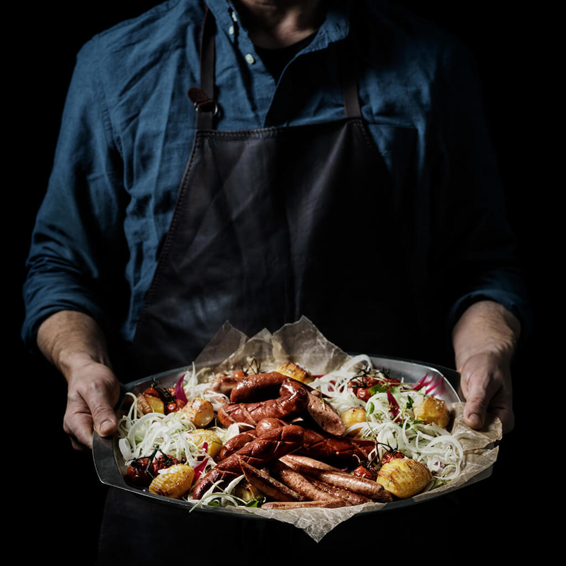 Korvfat med crudité på fänkål och hasselbackspotatis